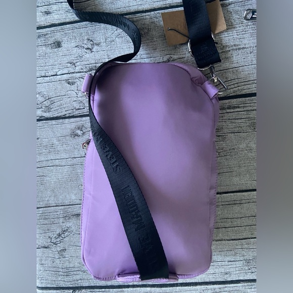 NWT! Steve Madden crossbody sling bag. - Picture 4 of 10